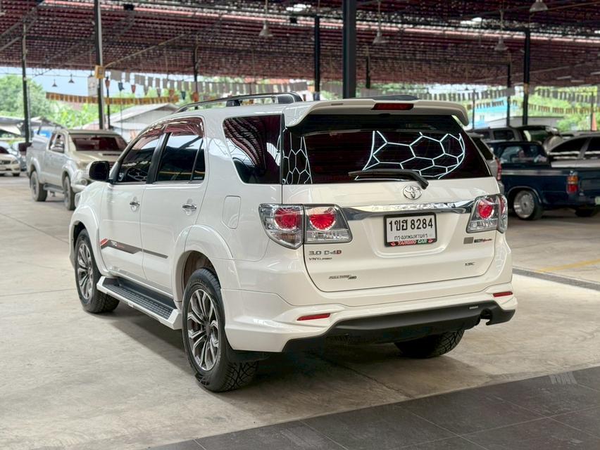 TOYOTA FORTUNER 3.0 TRD Sportivo 4WD ปี2014 รถสายลุย ออพชั่นจัดเต็ม พร้อมใช้งาน