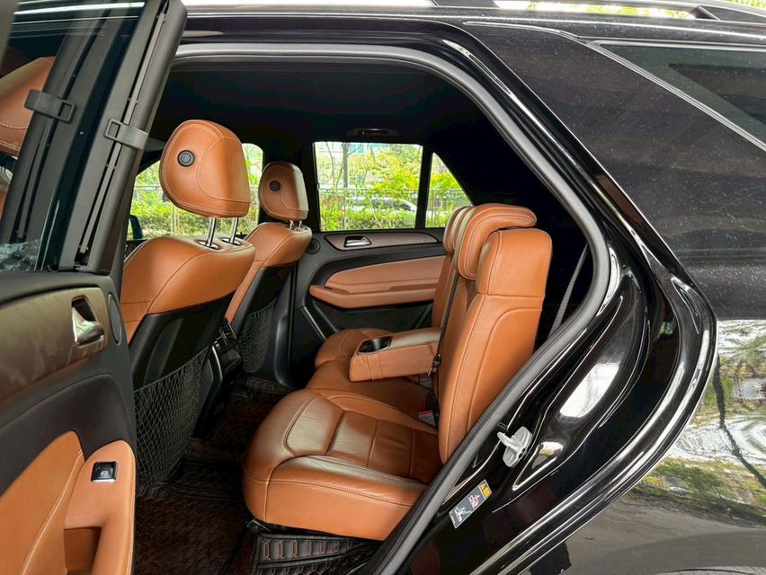 Mercedes-Benz GLE 500 e Exclusive W166 AT ปี 2017 รูปที่ 16