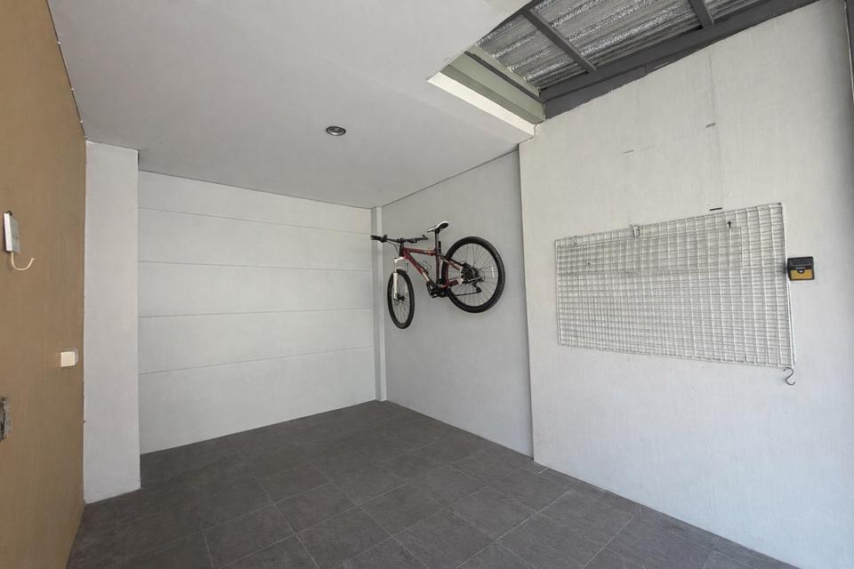 หมู่บ้านไอดีไซน์ ลำลูกกา คลอง 3 ถนนลำลูกกา ตำบลลาดสวาย อำเภอลำลูกกา จังหวัดปทุมธานี 5