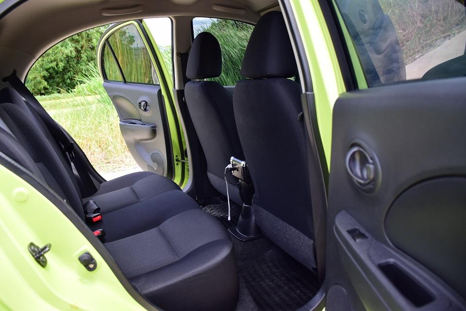 วิ่งเพียง 89xxx กิโลเมตร ปี2011 รถสวยมือเดียว จากป้ายแดง /ไม่เคยชน /เครื่องดีมาก ช่วงล่างแน่นๆ จอทัสกรีน พร้อมกล้องหลัง ประหยัดน้ำมัน กุญแจรีโมท 2ดอก 9