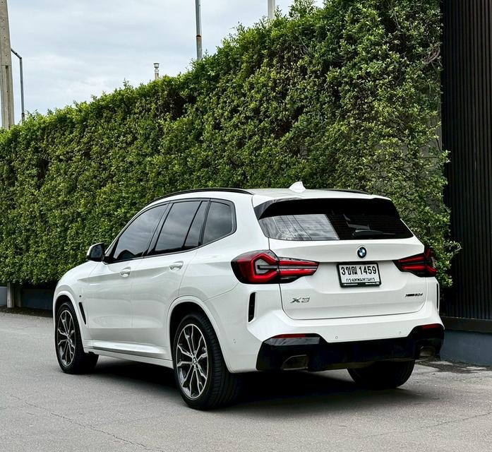BMW X3 xDrive20d M Sport ปี 22  รถบ้านมือเดียวป้ายแดง สภาพสวยพร้อมใช้ 2