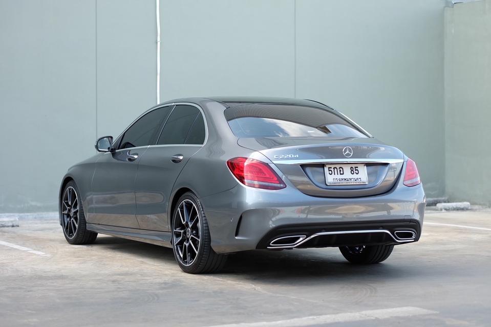 Mercedes Benz C220d AMG ปี 2019 วิ่งน้อย 50,000 km วารันตีศูนย์Benzถึง12/2026 เจ้าของคนเดียว รูปที่ 6