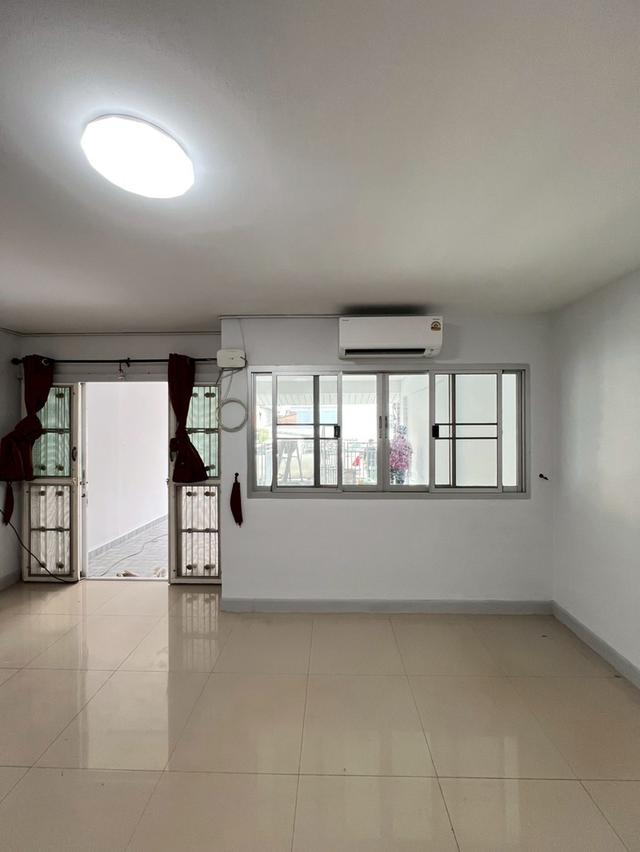 บ้านทาวเฮ้าส์3ชั้น เจ้าของปล่อยเช่าเอง 2