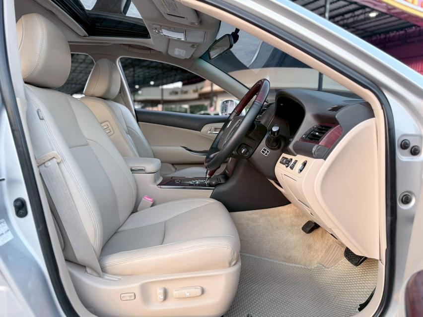 TOYOTA CROWN 2.5 ROYAL SALOON ปี 2009  8