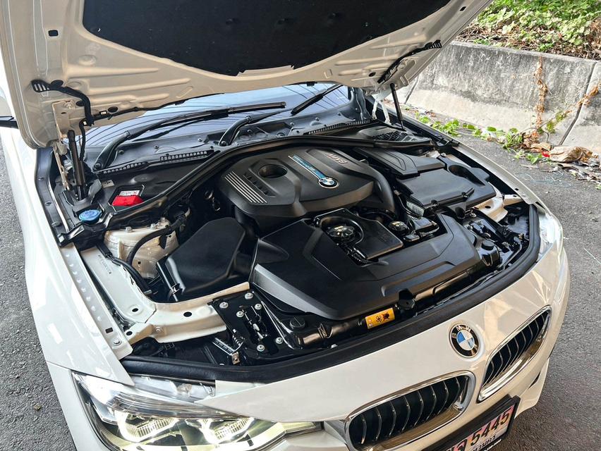 BMW SERIES3 330e 2.0 Sport ปี 2019 โฉม G20 ปี 2018 เครื่อง เบนซิน สีขาว ไมล์ 107,087 km. 10