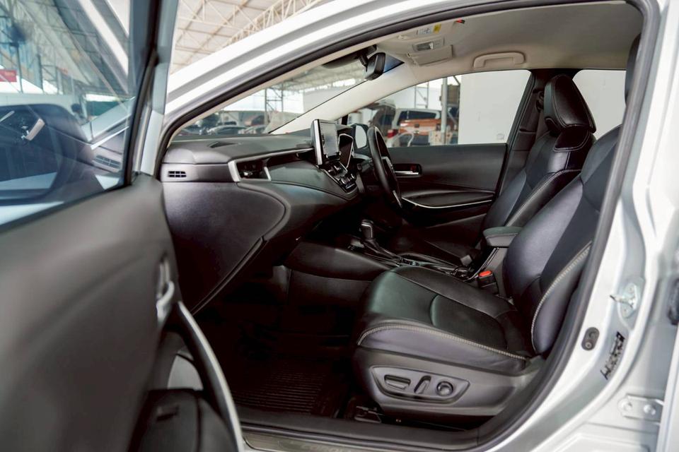 TOYOT ALTIS 1.8 HYBRID HIGH 2019 จด 20 รถมือดียว สวยใช้น้อย คุ้มๆ 13
