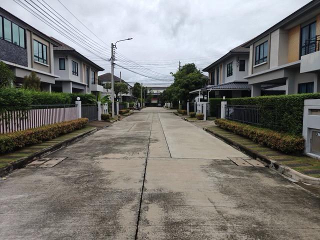ขายบ้านเดี่ยว 2 ชั้น เนื้อที่ 50 ตร.วา โครงการ Life Bangkok Boulevard ราชพฤกษ์ ปิ่นเกล้า ใกล้จุดขึ้นทางด่วน 9