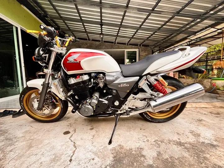 มอเตอร์ไซค์สภาพนางฟ้า Honda CB1300 2