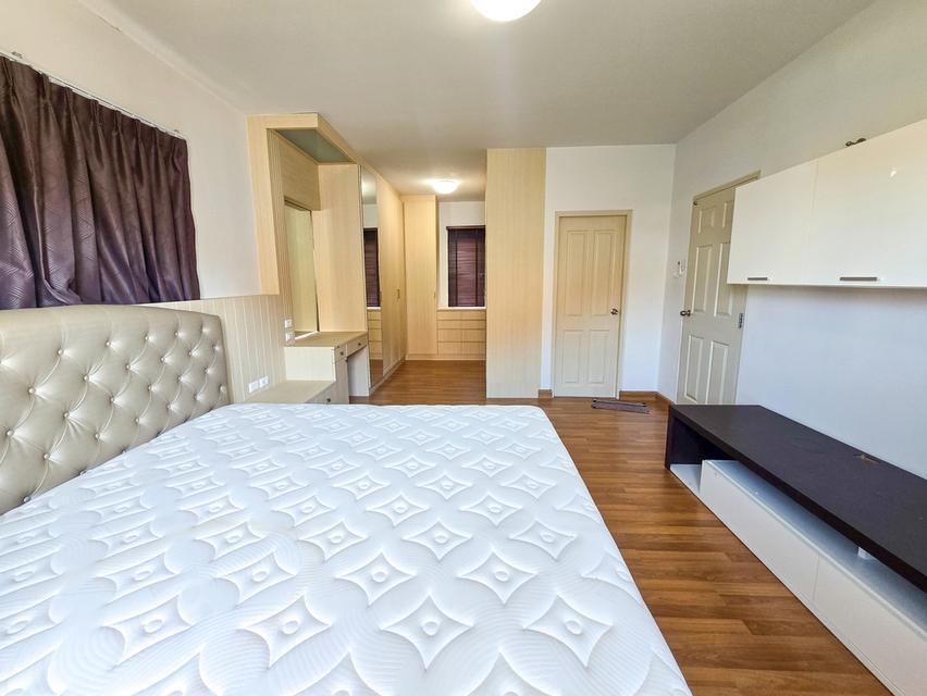 ให้เช่า บ้านเดี่ยว 2 ชั้น หมู่บ้าน เฮ้าส์ ออฟ เดอะ คานารี่ – สวนเสือศรีราชา บ้านสวย เฟอร์นิเจอร์บิ้วอิน พร้อมเครื่องใช้ไฟฟ้าครบ จอดรถได้ 2 คัน พร้อมเข 13