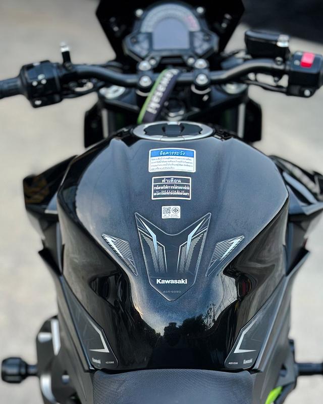 Kawasaki Z 400 SE 6