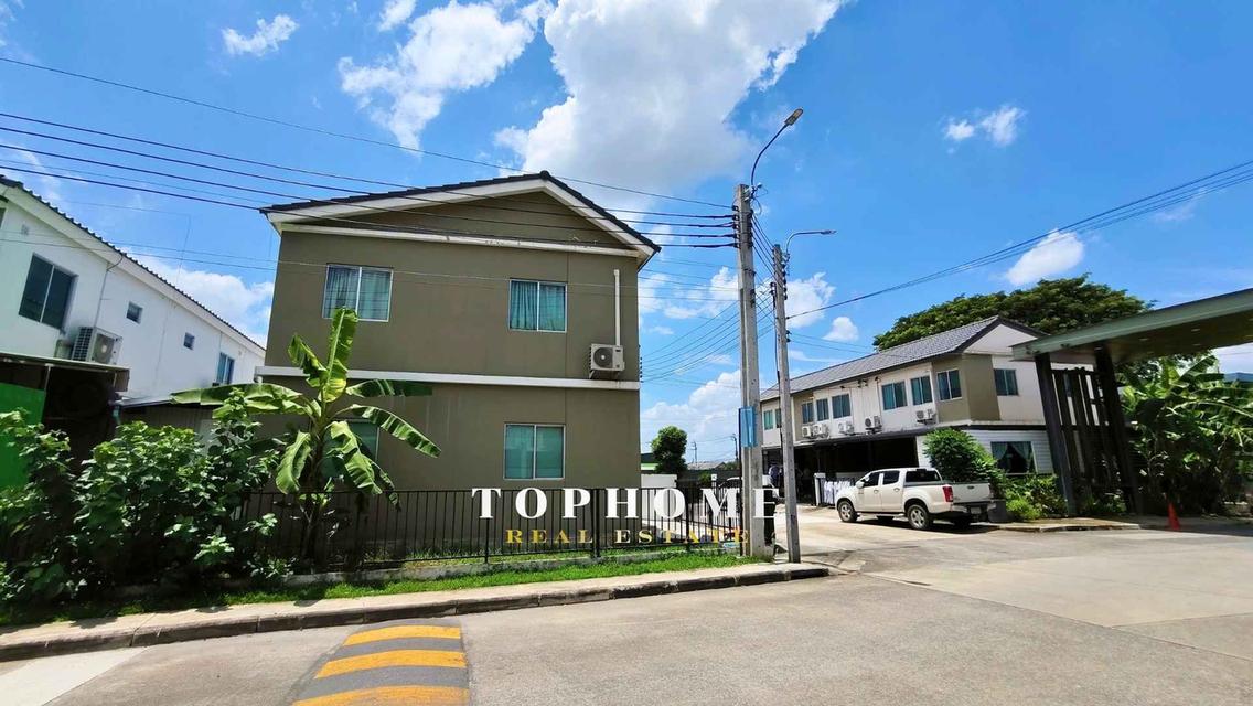 🏡✨ ขายด่วน! ทาวน์เฮ้าส์ 2 ชั้น📍หมู่บ้านพฤกษา 130 หลังมุม ถนนอยู่วิทยา – หนองจอก 🔥หน้าโครงการ ↔️ถนนด้านข้างบ้านกว้าง เดินทางสะดวก 🚗 5