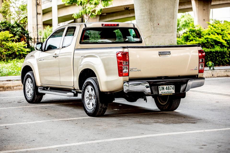 Isuzu D-Max Hi-Lander Cab 2.5 VGS Z ท๊อปปี 2012 เกียร์ธรรมดา สีทอง 7