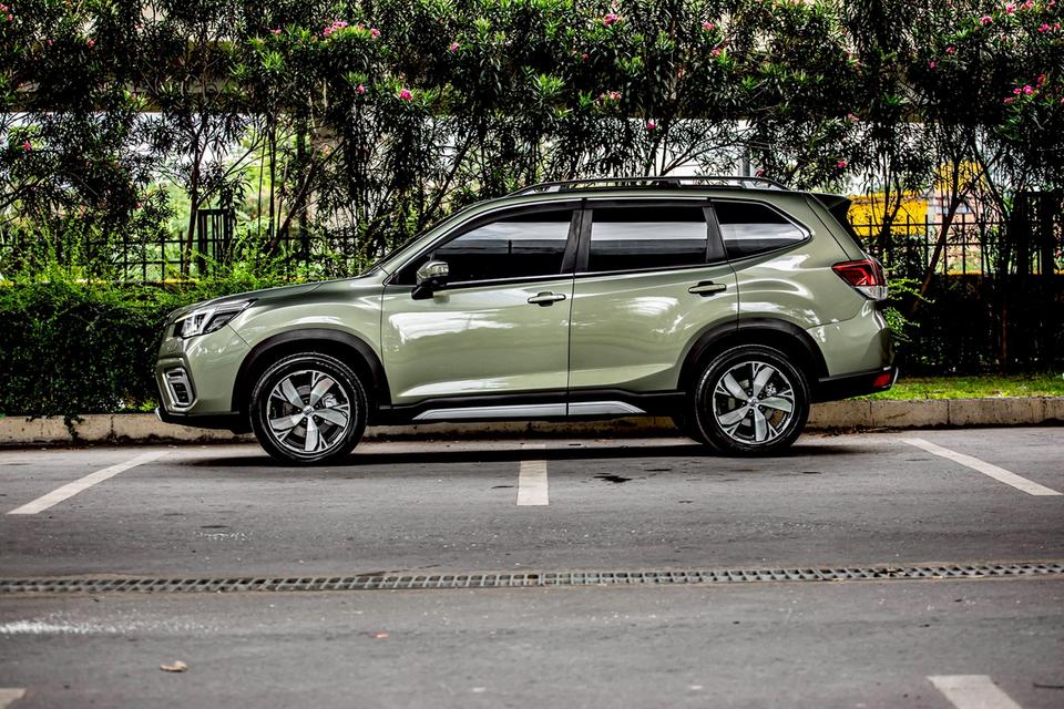 Subaru Forester 2.0S EYESIGHT ปี 2019 สีเขียว มือเดียวป้ายแดง  8