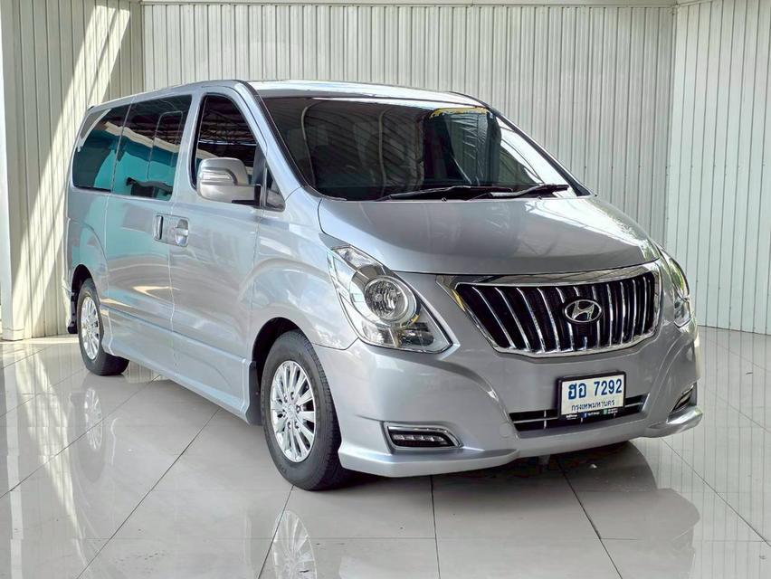 Hyundai H1 2.5Elite ปี19