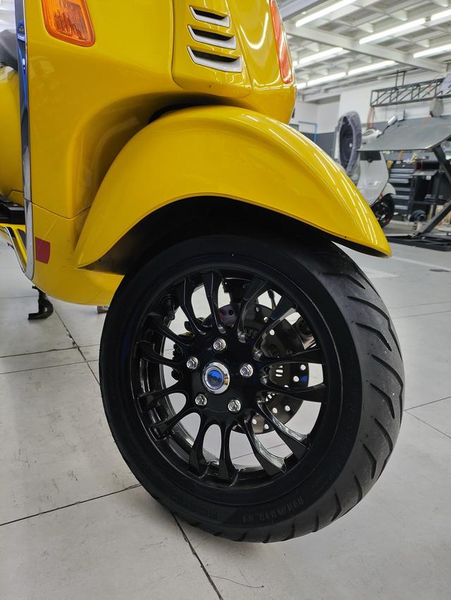 Vespa sprint 150 ปี 2021 8