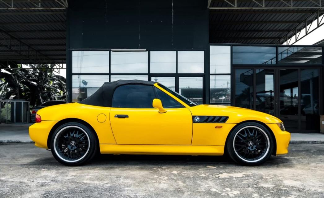 BMW Z3 ปี 1996 สีเหลือง สภาพนางฟ้า จังหวัด ลำปาง 2