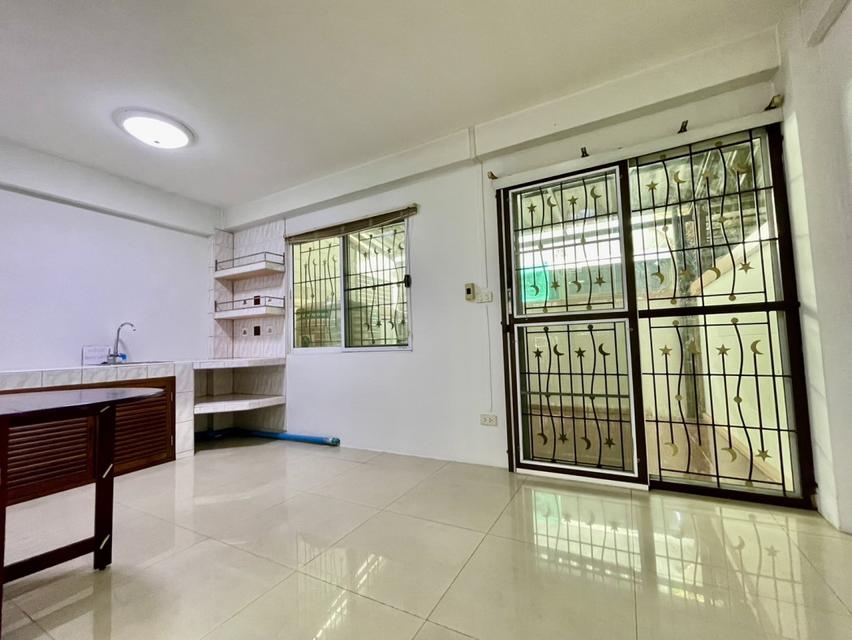 ให้เช่า ทาวน์เฮ้าส์ 3 ชั้น 196 ตรม. หมู่บ้านปริญญลักษณ์ นวมินทร์ 52-1 Fully Finished 3