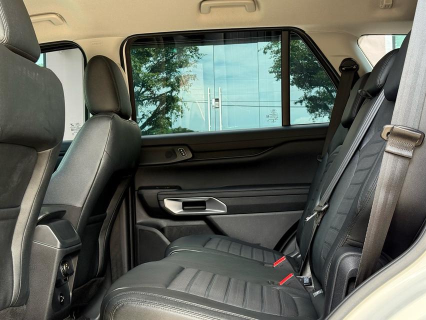2023 FORD EVEREST 2.0 TURBO SPORT รถมือเดียวออกป้ายแดง รถวิ่งน้อย เข้าศูนย์ทุกระยะ ไม่เคยมีอุบัติเหตุครับ 14