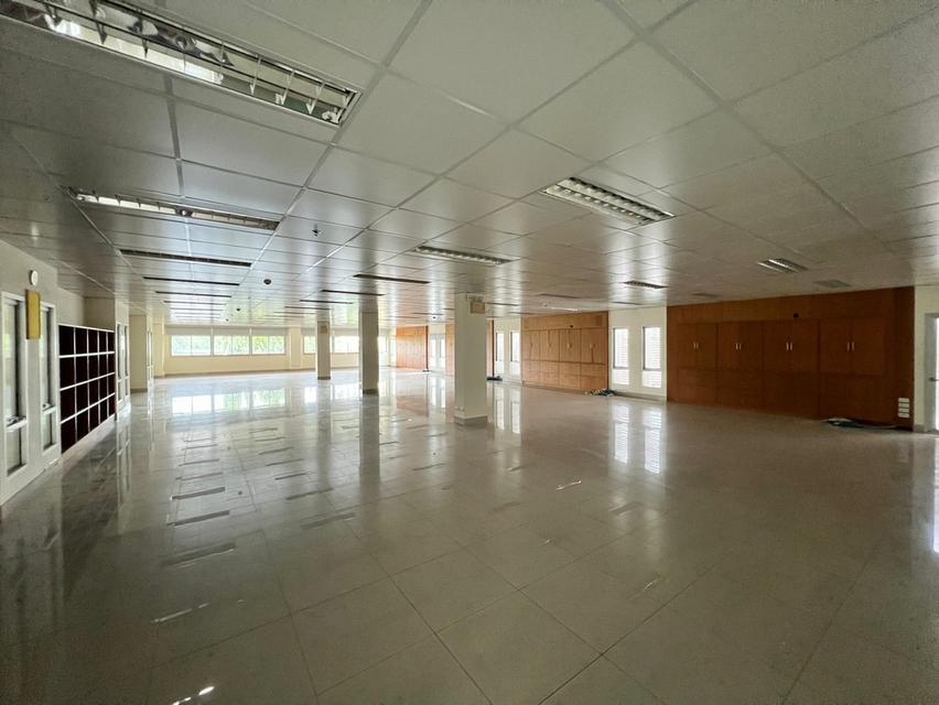 ขายที่ดินพร้อมอาคารสำนักงาน 4 ชั้น และบ้านเดี่ยว 3 ชั้น สุขุมวิท 101 (ซอย ปุณณวิถี 34) 11