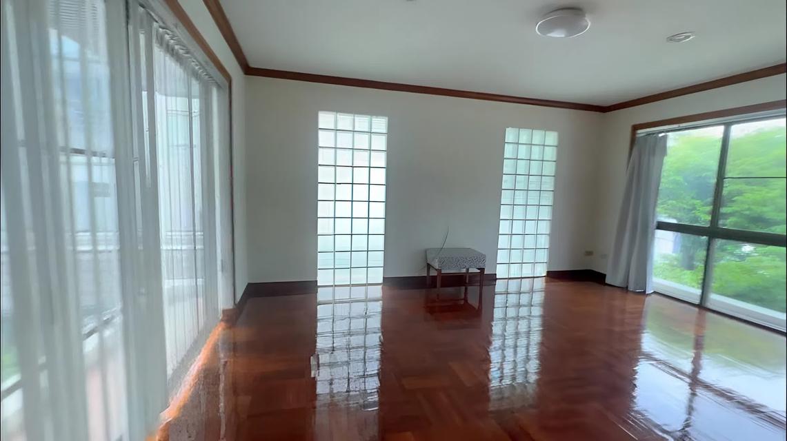 ขายบ้านเดี่ยว ธารารมย์ รามคำแหง 43/1 ใกล้บดินทรเดชา เดินทางสะดวกหลายเส้นทาง ราคาพิเศษ 27 ล้าน 5