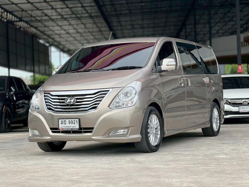 ปี 2014 HYUNDAI GRAND STAREX, 2.5 VIP
