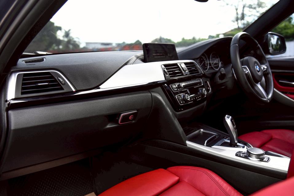 รหัสรถ CBL8930 BMW 330e M Sport LCI F30 AT 2019 11