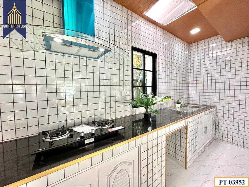 ขาย ทาวน์เฮ้าส์ กรุงทอง สายไหม 33 รีโนเวทใหม่พร้อมอยู่ 9