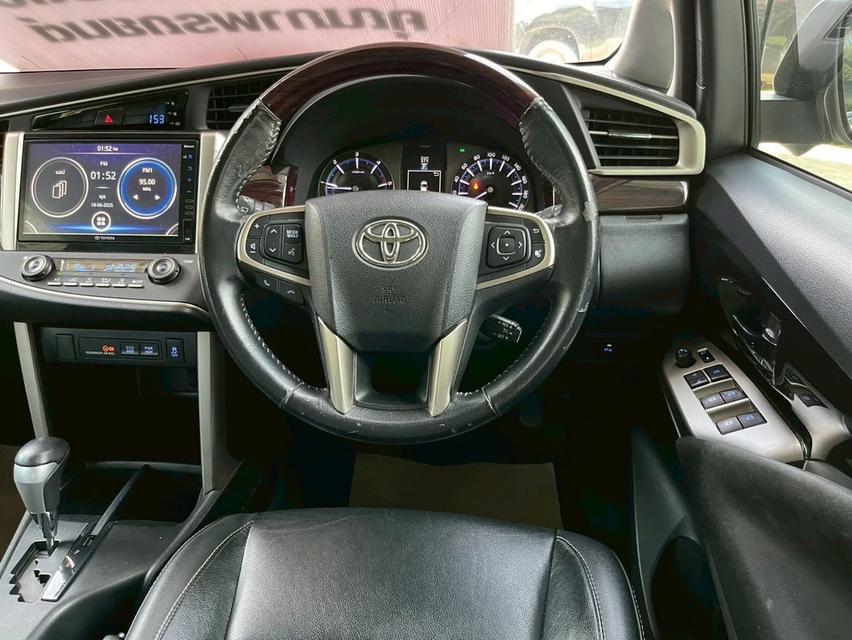 TOYOTA INNOVA CRYSTA 2.8 PREMIUM AUTO ปี 2021 MPV