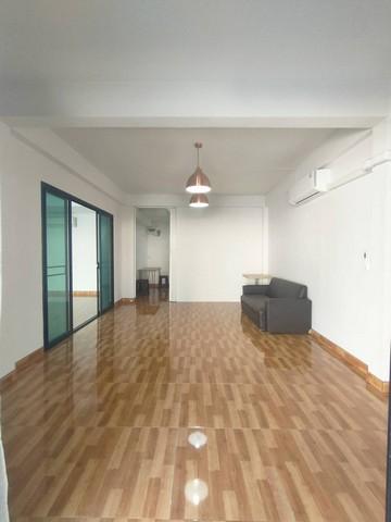 ให้เช่าบ้านเดี่ยว2ชั้นย่านโชคชัย4ลาดพร้าวลาดพร้าววังหินเสนานิคมใกล้MRTโชคชัย4ที่จอดรถ 5 คัน เหมาะอยู่อาศัยและทำโฮมออฟฟิศ 3