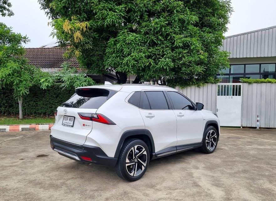 Toyota Yaris Cross 1.5 Hybrid Premium Luxury 2025  6