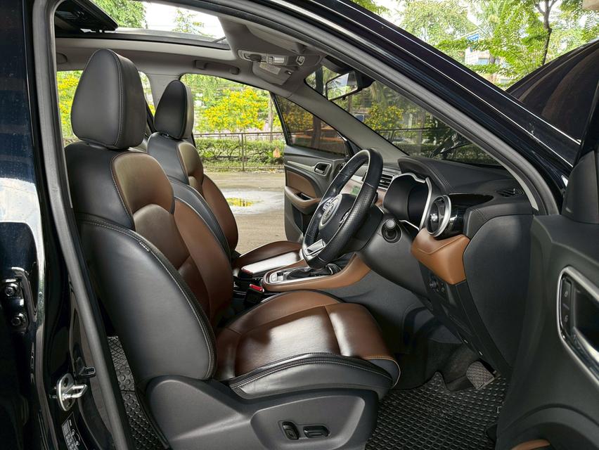 MG ZS 1.5 X+ Sunroof AT ปี 2022 13