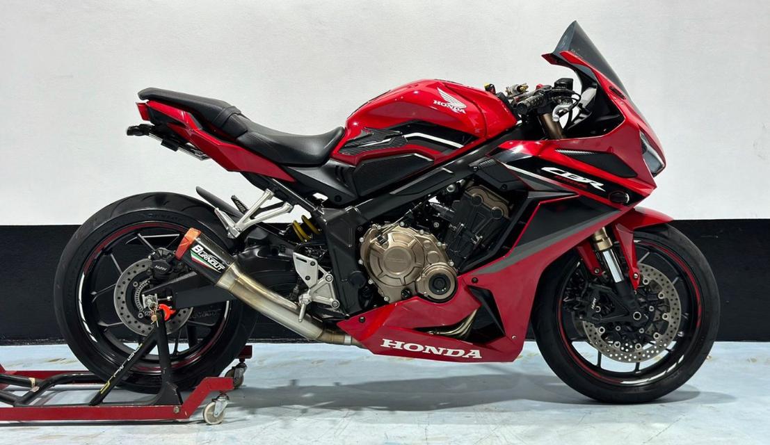 มอเตอร์ไซค์ Honda CBR650 R Red 2