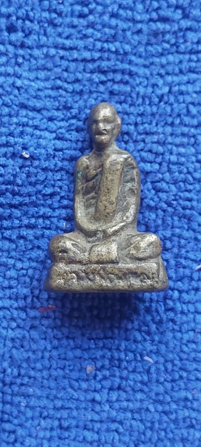 รูปหล่อหลวงพ่อพรหม วัดช่องแค รูปที่ 2