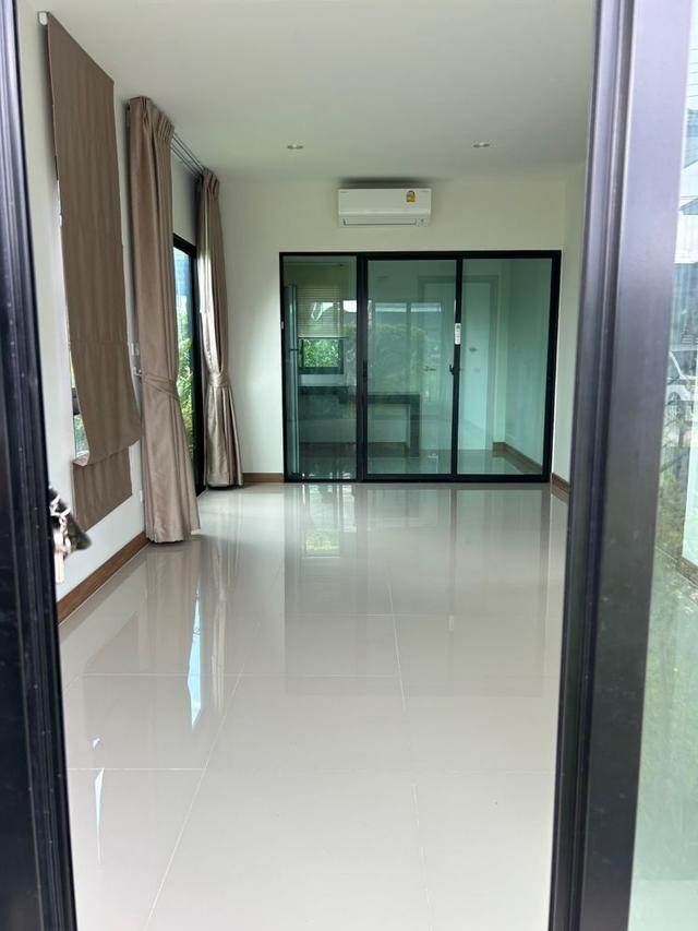 ขายบ้านเดี่ยว 2 ชั้น โครงการ Breeze at Eastern Star Foresto บูรพาพัฒน์–สุขุมวิท ทำเลดี ใกล้นิคมมาบตาพุด เพียง 3.5 ลบ. 2