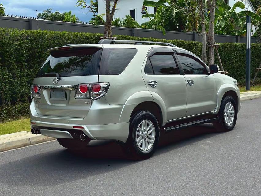 ขาย Toyota Fortuner 2.5V ปี13