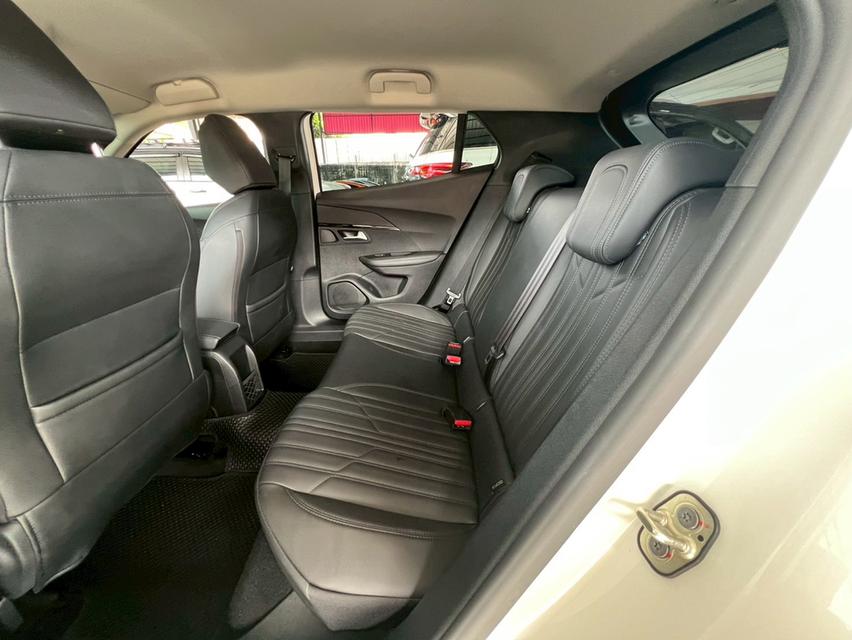 ปี 2023 PEUGEOT 2008, 1.2 ALLURE ประวัติศูนย์ครบ 10