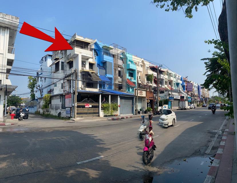 บ้านทาวโฮม ใกล้สถานีBTS ลาดพร้าว101 5