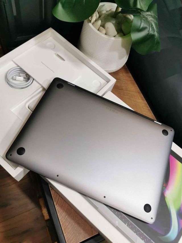 MacBook pro M2 ราคาดี 4