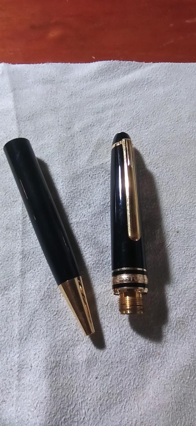 ปากกา Montblanc Meisterstuck ballpoint 164 Gold-black Classique มือสอง 5