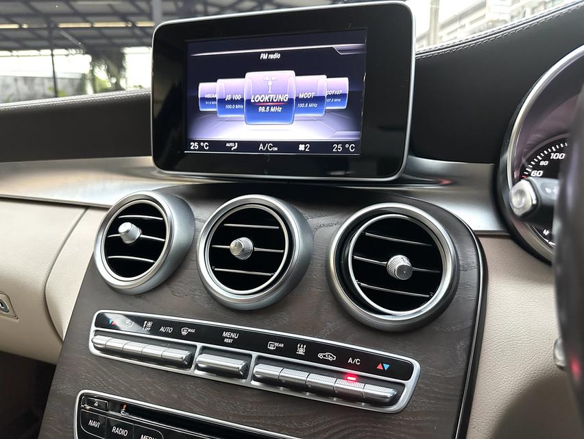 BENZ C350e Plug-in Hybrid รุ่น Exclusive ปี2018 คศ.16 รถมือเดียว 6