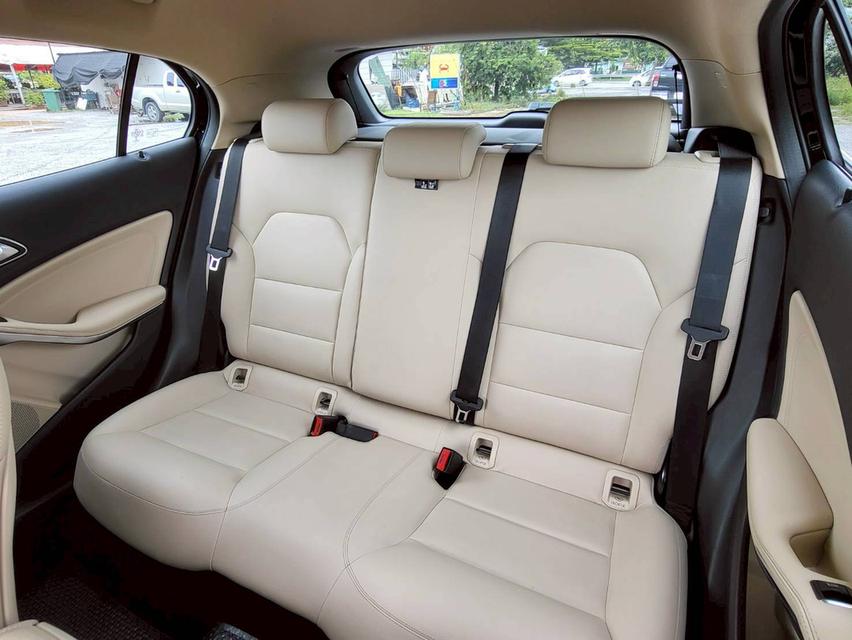 รหัสรถ NC156 MERCEDES-BENZ ✳️ GLA200 Urban (W156) 2017 18