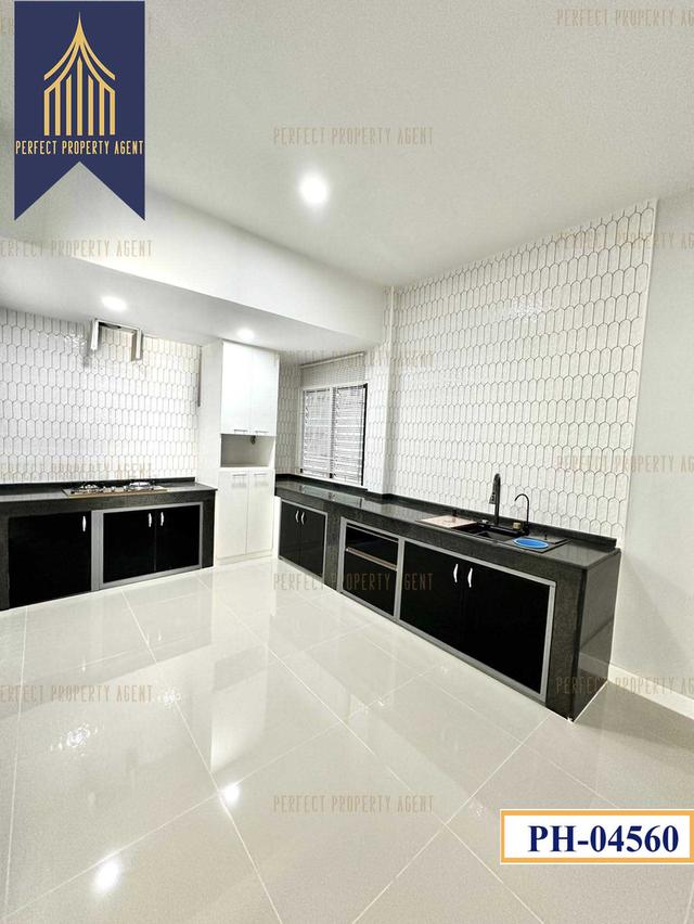 ขายบ้านเดี่ยวหลังมุม ฉัตรแก้ว ซอยเนินพลับหวาน แถมแอร์ เฟอร์นิเจอร์พร้อมเข้าอยู่ 12