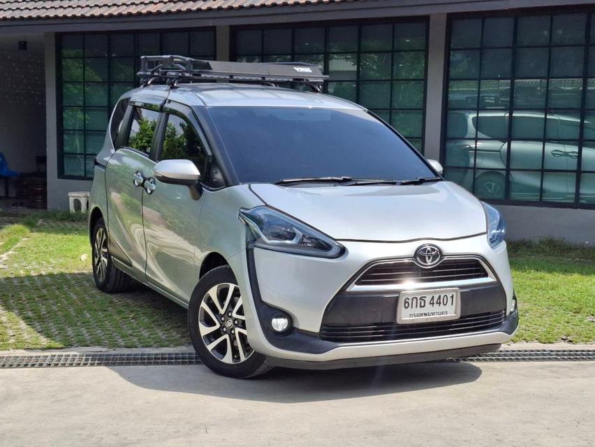 รหัสรถ KN4401 TOYOTA SIENTA 1.5 V ปี 2017