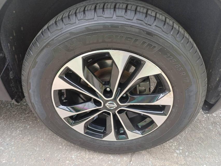 ปี2015 NISSAN X-TRAIL 2.0 เบนซิน AUTO TOP ขับ 4 ล้อ 7ที่นั่ง ไม่เคยดมแก๊ส รูปที่ 20