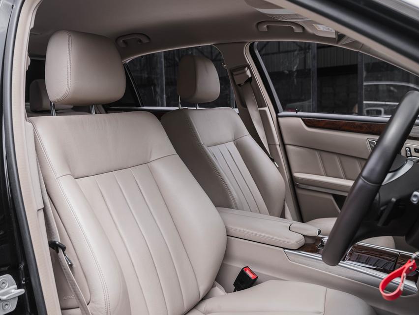 รหัสรถ 67GG9027 Benz E300 Bluetec Hybrid 2014 19