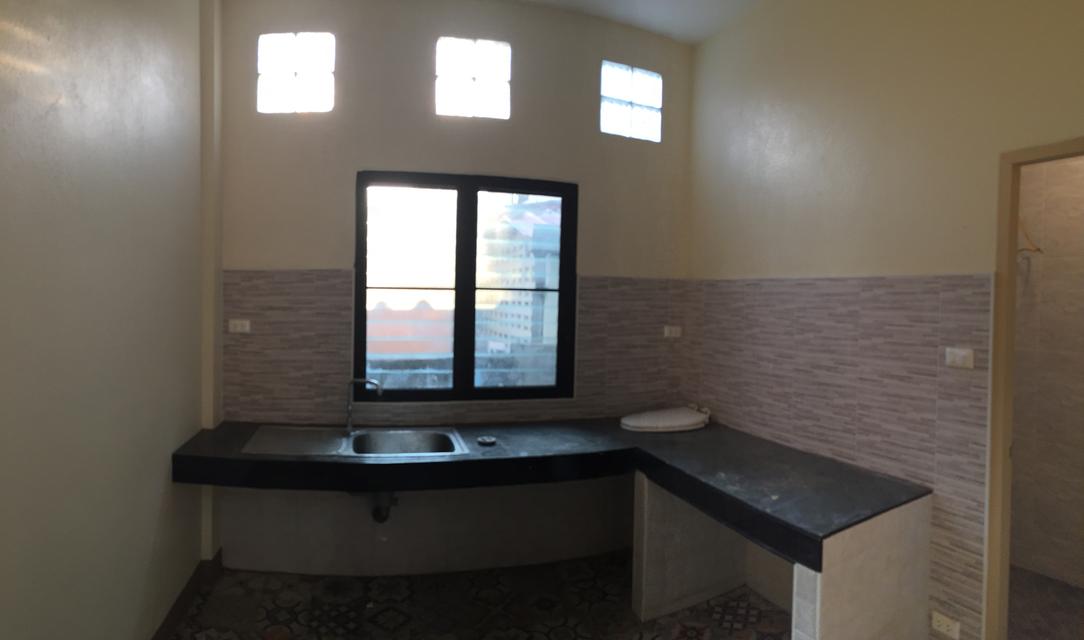 อาคารพาณิชย์สามชั้น ใกล้โรงเรียนวารีเชียงใหม่200เมตร รูปที่ 6