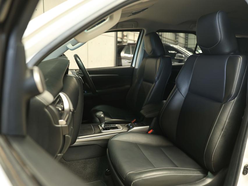 2021 Toyota FORTUNER 2.4 (ปี 15-25) V 4WD SUV AT รูปที่ 15