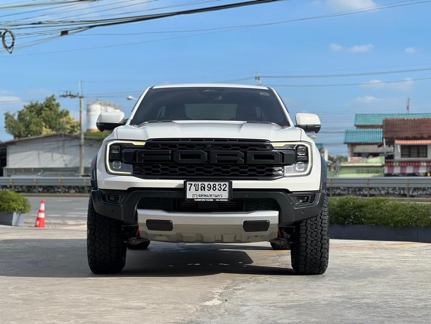 ปี 2023 FORD RANGER, 2.0 RAPTOR BI-TURBO 4WD โฉม DOUBLE CAB สีขาว เกียร์ออโต้ รูปที่ 3
