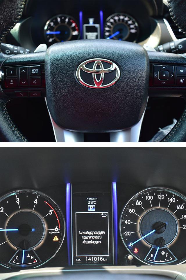 รูป Toyota Fortuner 2.4  V SUV AUTO  #2WD   ปี 2017  สีดำ 5