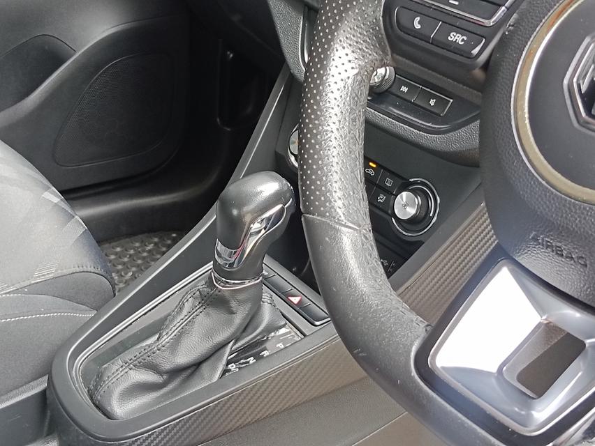 MG3 1.5x Sunroof ปี2019 8